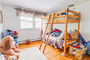 8 Robin Hood Ct, Nesconset, NY 11767 - Photo 15