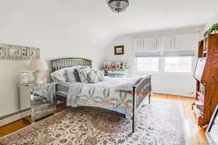 8 Robin Hood Ct, Nesconset, NY 11767 - Photo 13