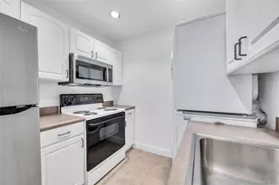31 Richmond Blvd, Ronkonkoma, NY 11779 - Photo 7