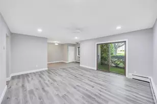 31 Richmond Blvd, Ronkonkoma, NY 11779 - Photo 11