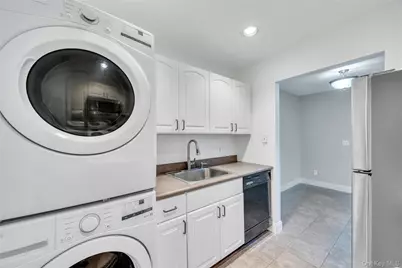 31 Richmond Boulevard #1B, Ronkonkoma, NY 11779 - Photo 9