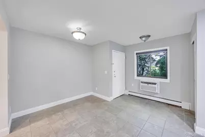 31 Richmond Boulevard #1B, Ronkonkoma, NY 11779 - Photo 3