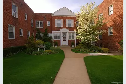 70 S Park Avenue #205, Rockville Centre, NY 11570 - Photo 1