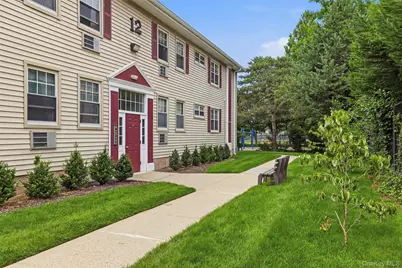 324 Post Avenue #12L, Westbury, NY 11590 - Photo 3