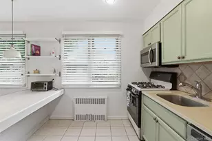 324 Post Ave, Westbury, NY 11590 - Photo 17