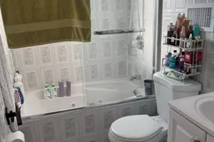 94-44 214th St, Queens Village, NY 11428 - Photo 17