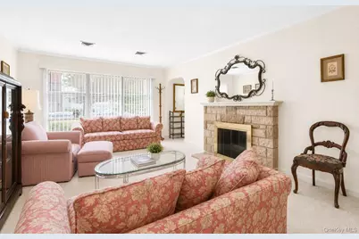 21909 Peck Avenue, Queens Village, NY 11427 - Photo 5