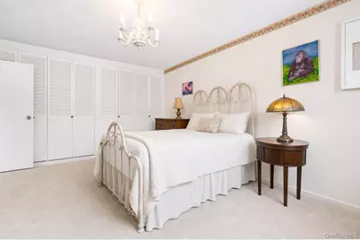 21909 Peck Avenue, Queens Village, NY 11427 - Photo 17