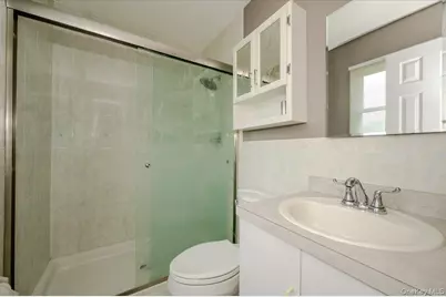 48 Meadow Lane, Hicksville, NY 11801 - Photo 11