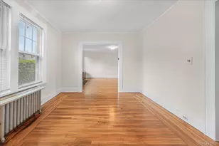 251-47 42nd Ave, Little Neck, NY 11363 - Photo 11