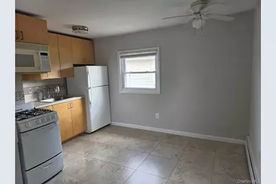 140 N Forest Avenue #2nd Floor, Rockville Centre, NY 11570 - Photo 3