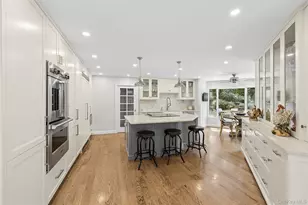 17 Danton Ln N, Locust Valley, NY 11560 - Photo 9