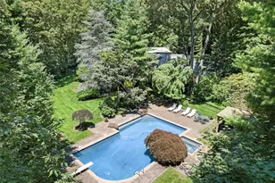 17 Danton Ln N, Locust Valley, NY 11560 - Photo 29