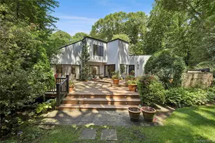 17 Danton Ln N, Locust Valley, NY 11560 - Photo 3