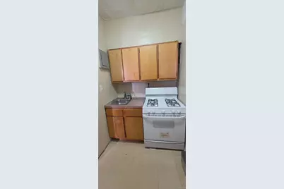 32-30 93 Street #C8, East Elmhurst, NY 11369 - Photo 7