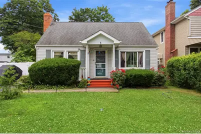 5 Putnam Place, Huntington Station, NY 11746 - Photo 1