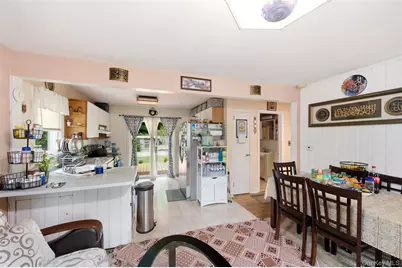 5 Putnam Place, Huntington Station, NY 11746 - Photo 11