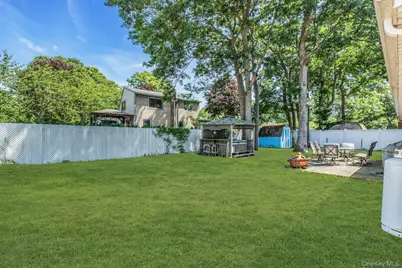 11 Wood Avenue, Shirley, NY 11967 - Photo 21