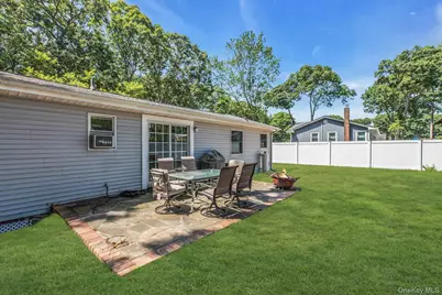 11 Wood Avenue, Shirley, NY 11967 - Photo 19