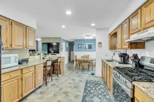 11 Wood Ave, Shirley, NY 11967 - Photo 11
