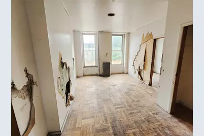 689 Greene Avenue, Brooklyn, NY 11221 - Photo 13