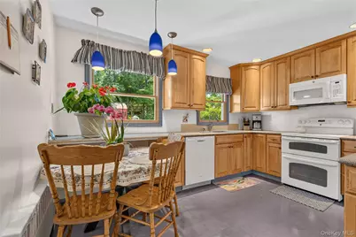 9 Cross Lane, Cortlandt Manor, NY 10567 - Photo 9