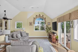 266 Clinton Ave, Patchogue, NY 11772 - Photo 15