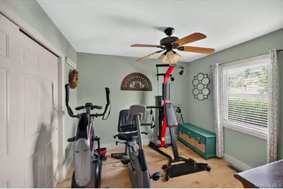 266 Clinton Avenue, Patchogue, NY 11772 - Photo 23