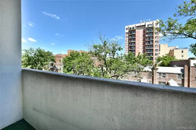 133-38 Avery Avenue #3FA, Flushing, NY 11355 - Photo 7