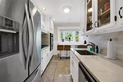258 Revere Avenue, Bronx, NY 10465 - Photo 5