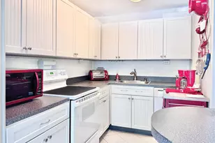 10-10 166th St, Whitestone, NY 11357 - Photo 5