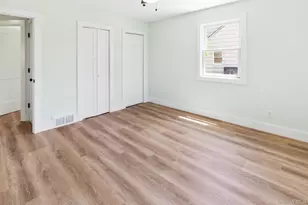 90 Sunrise Ave, Riverhead, NY 11901 - Photo 17