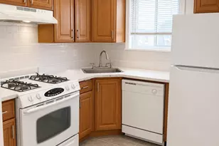 920 Broadway, Woodmere, NY 11598 - Photo 5