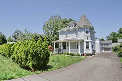 12 Pacific Avenue, Nanuet, NY 10954 - Photo 27