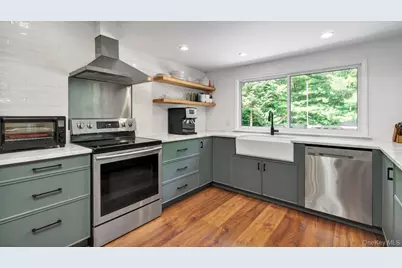 18 Bay View Road, Southampton, NY 11968 - Photo 19