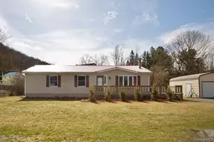 32 Meadow St, Livingston Manor, NY 12758 - Photo 11