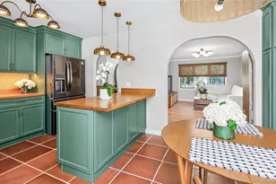 18 Lovell Rd, Hampton Bays, NY 11946 - Photo 5