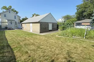 147-23 23rd Ave, Whitestone, NY 11357 - Photo 3
