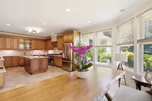 323 Baltustrol Cir, Roslyn, NY 11576 - Photo 9