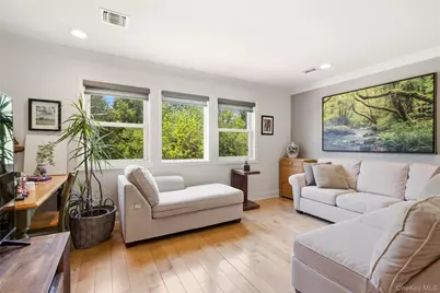 323 Baltustrol Circle, Roslyn, NY 11576 - Photo 19