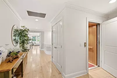 323 Baltustrol Circle, Roslyn, NY 11576 - Photo 15
