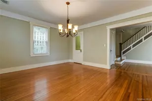 24 Youngs Hill Rd, Huntington, NY 11743 - Photo 9