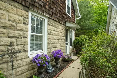 2&4 Youngs Hill Road, Huntington, NY 11743 - Photo 17