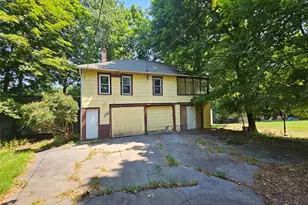 62 Clinton Ave, Monticello, NY 12701 - Photo 5