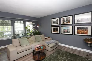 107 Whalers Cove, Babylon, NY 11702 - Photo 9