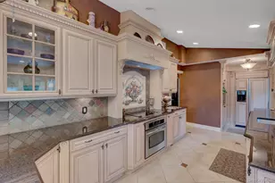 140 Wedgewood Dr, Hauppauge, NY 11788 - Photo 21