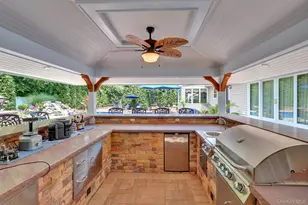 140 Wedgewood Dr, Hauppauge, NY 11788 - Photo 5