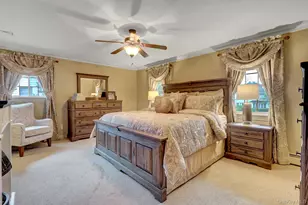 140 Wedgewood Dr, Hauppauge, NY 11788 - Photo 29