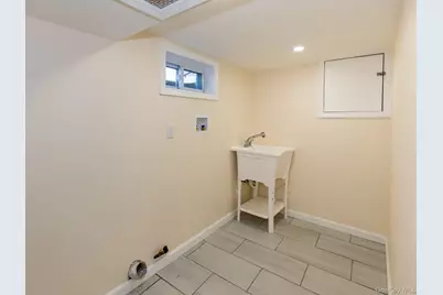 13 Knoll Place, Glen Cove, NY 11542 - Photo 13