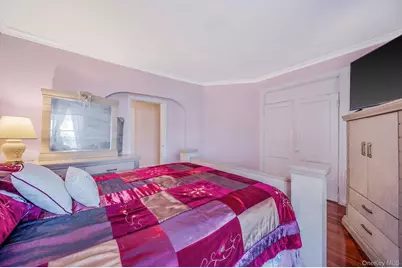 12-52 Bay Park Place, Bayswater, NY 11691 - Photo 19